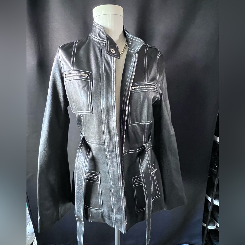 Vintage Arden B Leather Jacket size M Excellent Condition unique white stitching